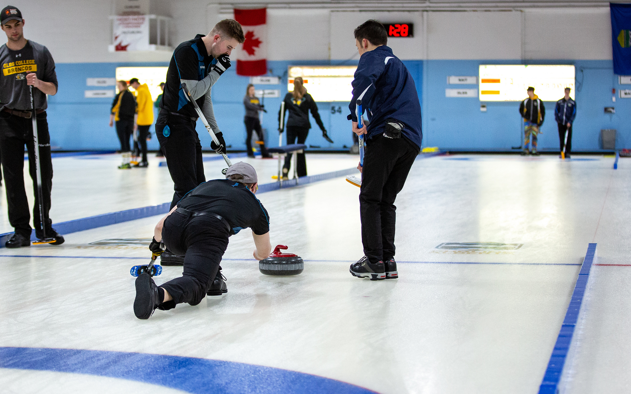 Ooks Curling shooting for provincial spot
