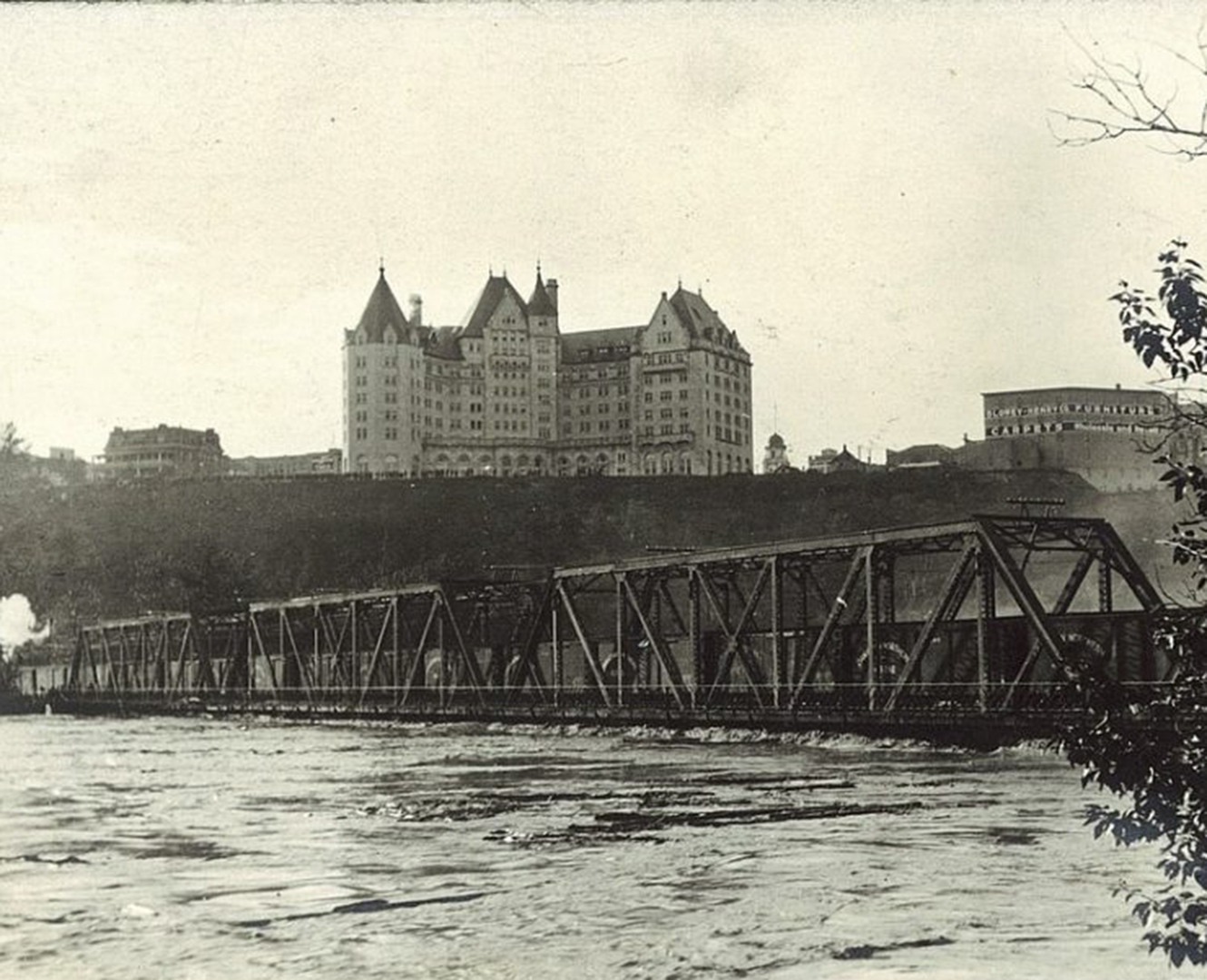 Edmonton Fairmont Hotel Macdonald in 1915