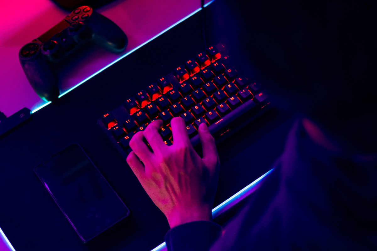 Keyboard gaming set up with led lights