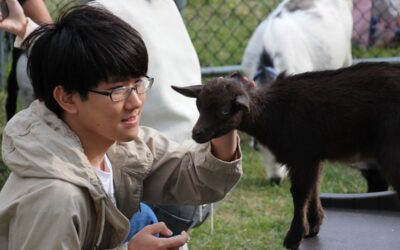 Sept. 9: Petting Zoo