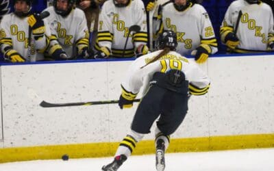 Powerful third quarter not enough for women’s hockey comeback